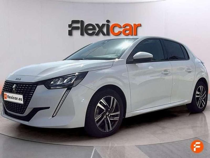Usado Peugeot 208 Allure 101 CV (74 kW) 2020 Blanco Utilitario