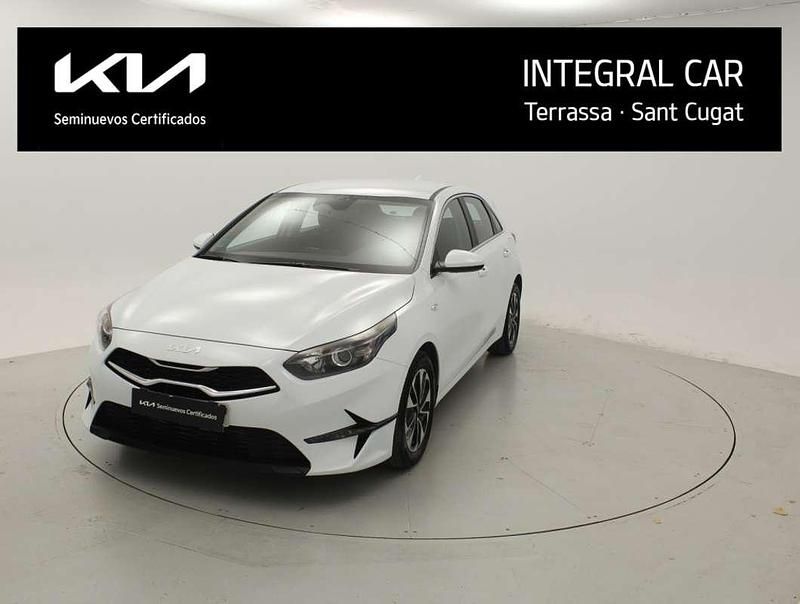 Usado Kia Ceed 101 CV (74 kW) 2025 Otro Utilitario