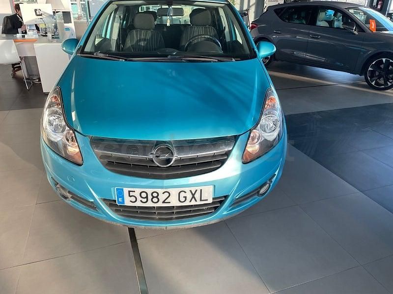 Usado Opel Corsa Essentia 85 CV (62 kW) 2010 Azul Utilitario