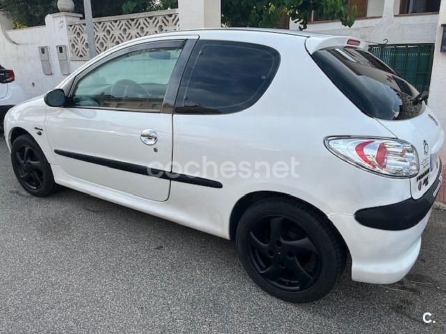 Blanco Usado 2007 Peugeot 206 Berlina | 2500 € (Precio justo) - Imagen 1/4