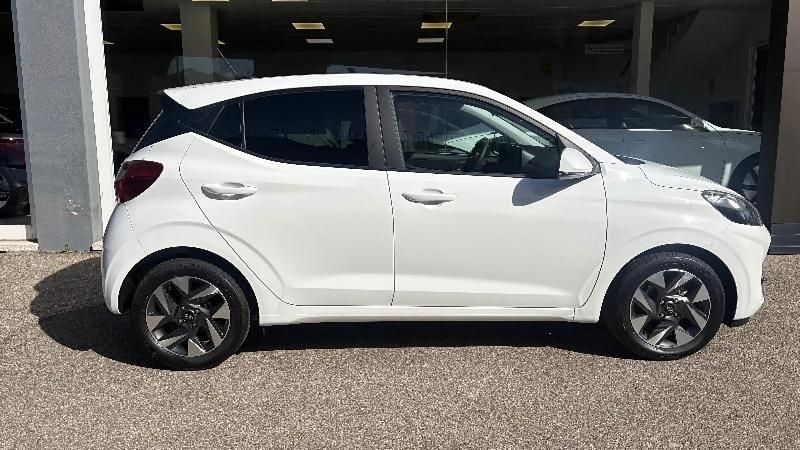 Nuevo Hyundai i10 63 CV (46 kW) 2026 Blanco Utilitario