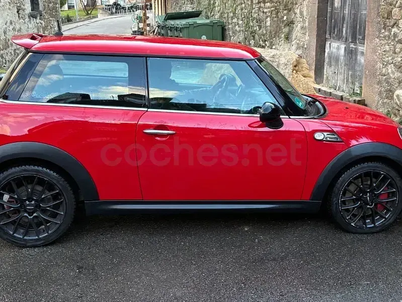 Usado Mini John Cooper Works 211 CV (155 kW) 2009 Rojo Utilitario