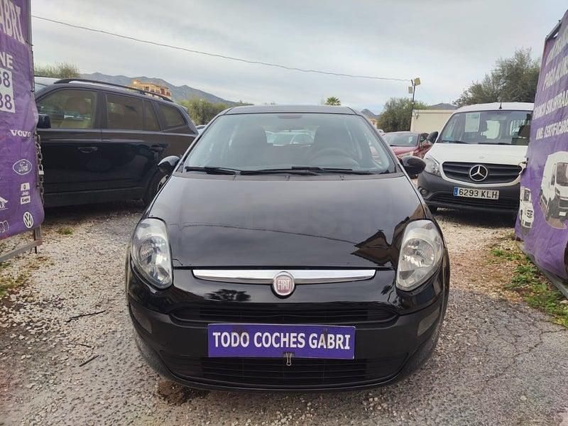 Usado Fiat Punto Dynamic 95 CV (69 kW) 2010 Negro Berlina