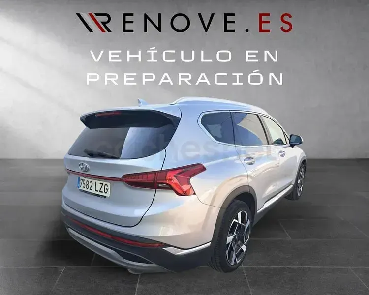 Usado Hyundai Santa Fe 230 CV (169 kW) 2022 Gris / plata SUV