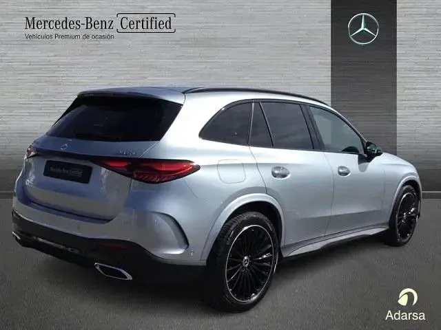 Usado Mercedes GLC200 204 CV (150 kW) 2025 Plata hightech SUV