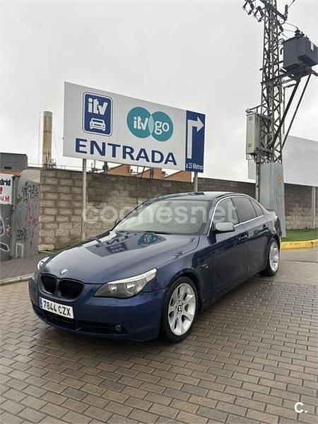 Usado BMW 525 163 CV (119 kW) 2004 Azul Berlina