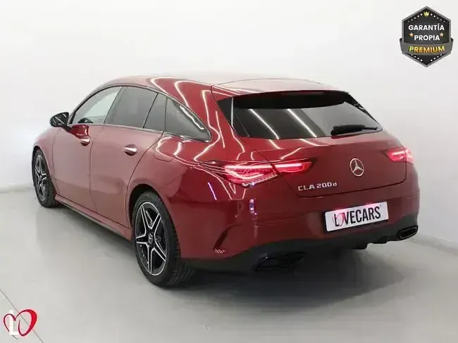 Brugt Mercedes CLA200 Shooting Brake 150 HK (110 kW) 2021 Rød Stationcar