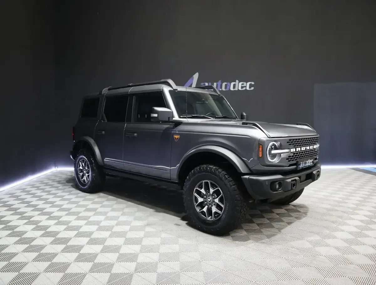 Usado Ford Bronco 335 HP (246 kW) 2024 Cinzento SUV