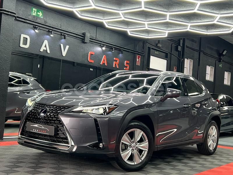 Gris / plata Usado 2022 Lexus UX Business Edition SUV | 27.990 € (Precio justo) - Imagen 1/4