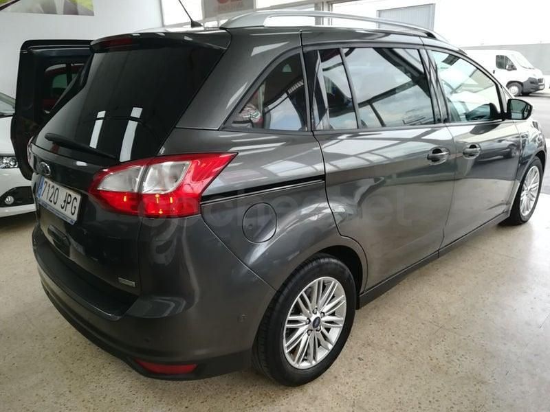 Usado Ford Grand C-Max Trend 125 CV (91 kW) 2016 Beige Monovolumen