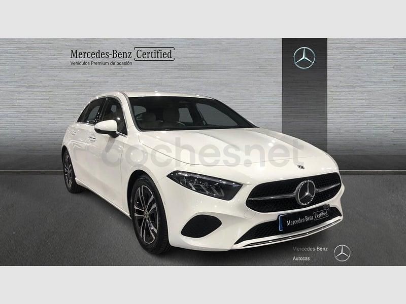 Nuevo Mercedes A180 136 CV (100 kW) 2025 Blanco Berlina