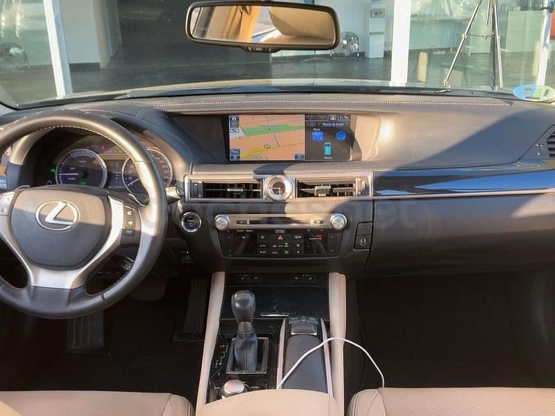 Usado Lexus GS300h Executive Line 223 CV (164 kW) 2015 Gris / plata Berlina