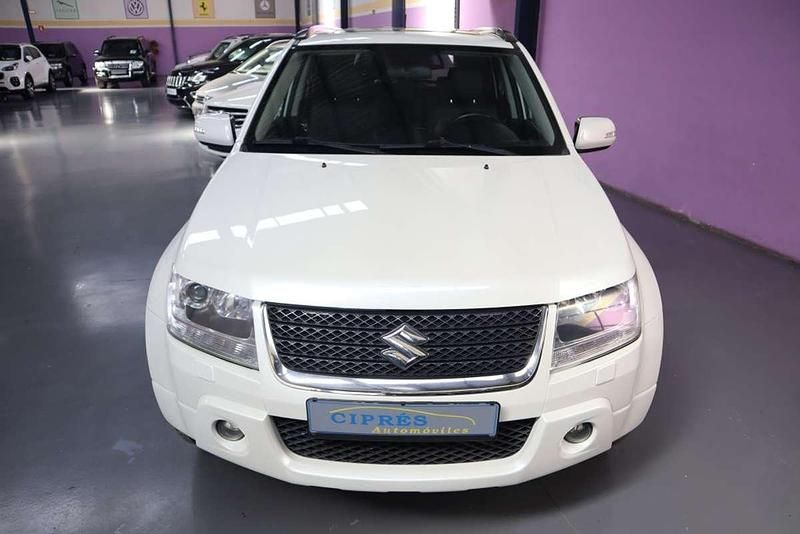 Usado Suzuki Grand Vitara 129 CV (94 kW) 2010 Blanco SUV