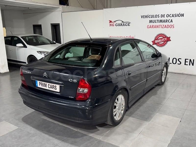 Usado Citroën C5 Exclusive 138 CV (101 kW) 2004 Gris / plata Berlina