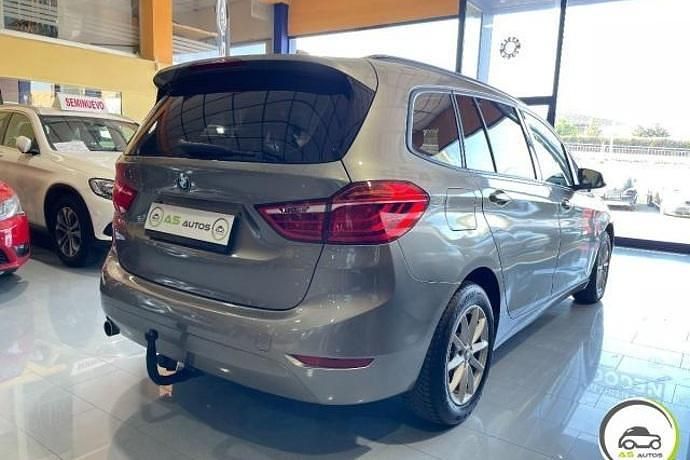 Usado BMW 218 Gran Tourer Sport Line 150 CV (110 kW) 2015 Monovolumen