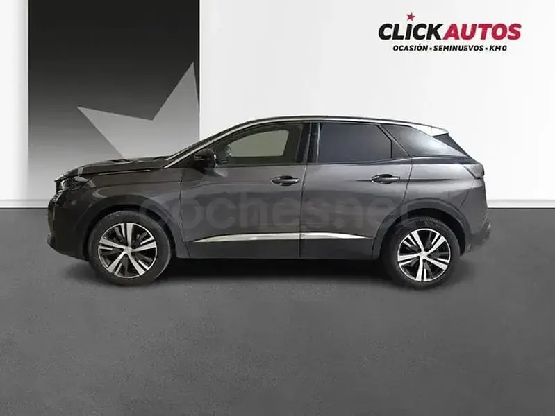 Usado Peugeot 3008 Allure 130 CV (95 kW) 2024 Gris / plata SUV