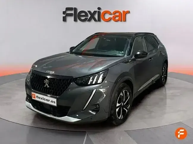 Usado Peugeot 2008 GT 130 CV (95 kW) 2022 Gris SUV