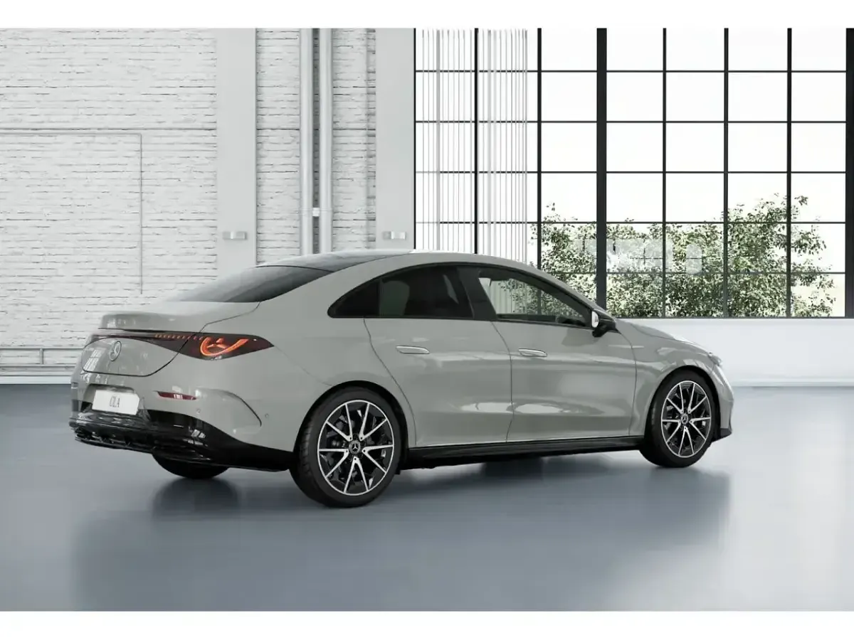 Nuevo Mercedes CLA180 136 CV (100 kW) 2026 Gris Berlina
