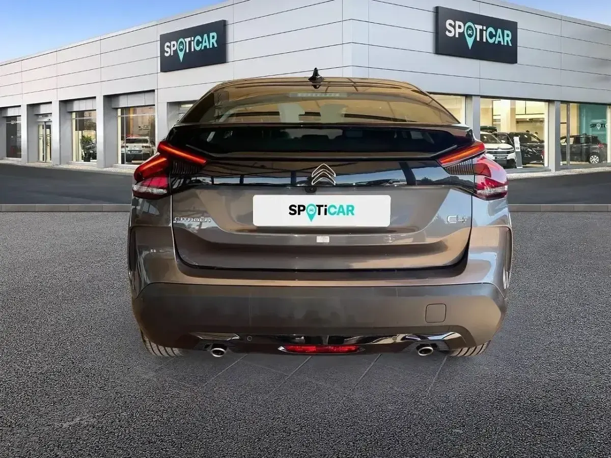 Begagnad Citroën C4 PureTech 131 HK (96 kW) 2024 Grå SUV