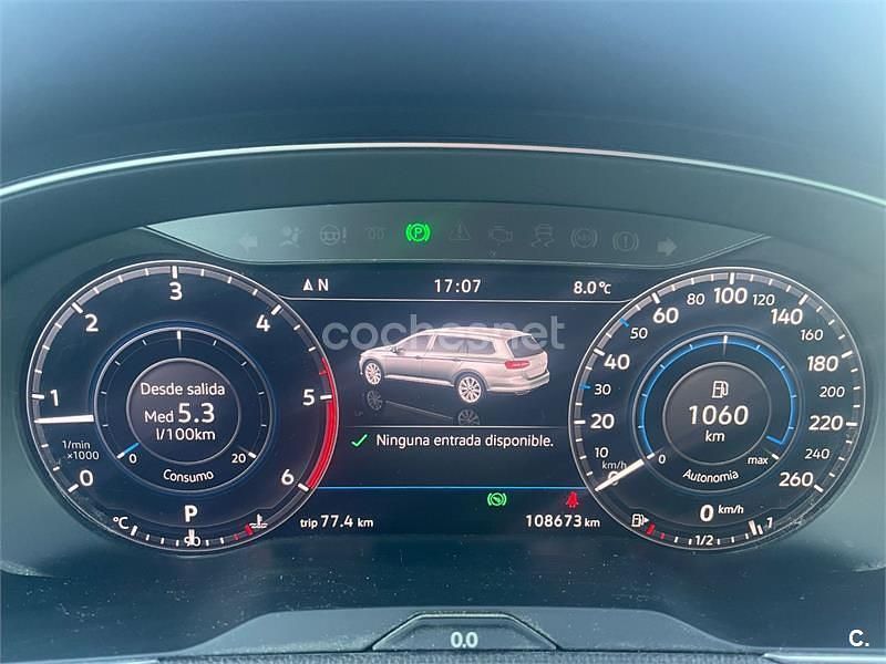 Usado VW Passat Advance 150 CV (110 kW) 2018 Negro Familiar