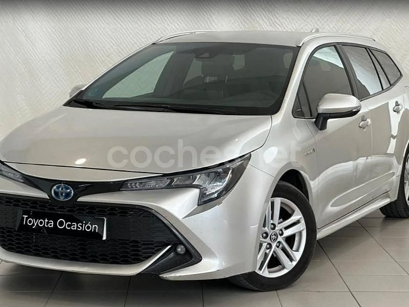 Gris / plata Usado 2020 Toyota Corolla Active Familiar | 22.999 € (Un poco caro) - Imagen 1/4