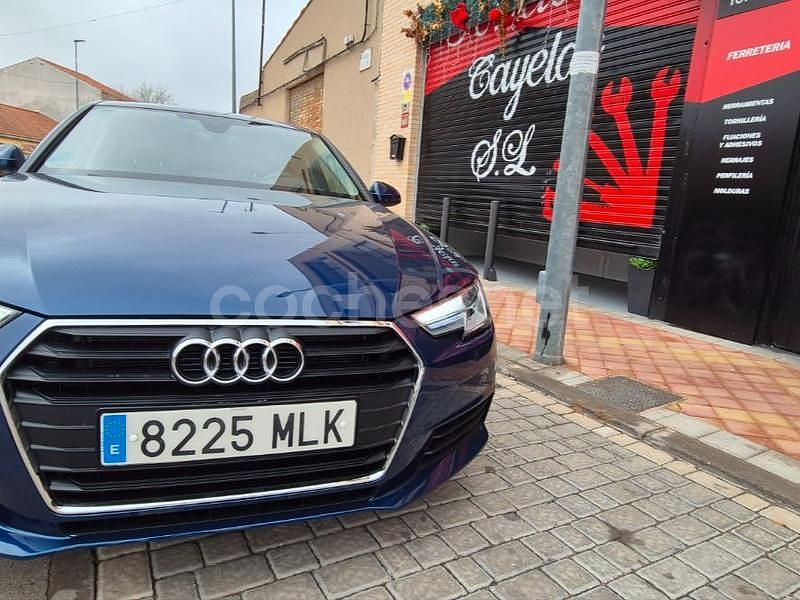 Usado Audi A4 150 CV (110 kW) 2018 Azul Berlina