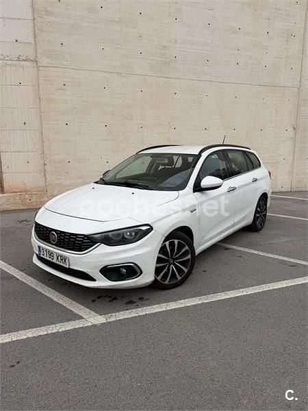 Usado Fiat Tipo Lounge 120 CV (88 kW) 2018 Blanco Familiar