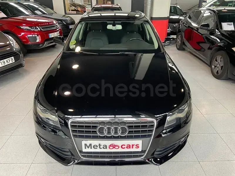 Usado Audi A4 136 CV (100 kW) 2011 Negro Familiar