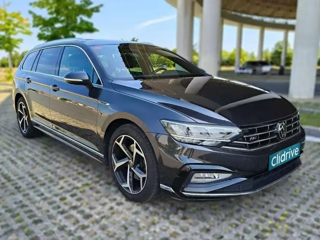 Usado VW Passat R-line 150 CV (110 kW) 2020 Gris Familiar