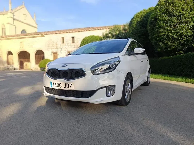 Usado Kia Carens 115 CV (84 kW) 2015 Blanco Monovolumen