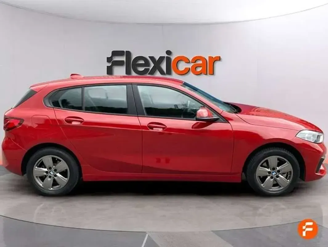 Usado BMW 116 116 CV (85 kW) 2022 Rojo Utilitario