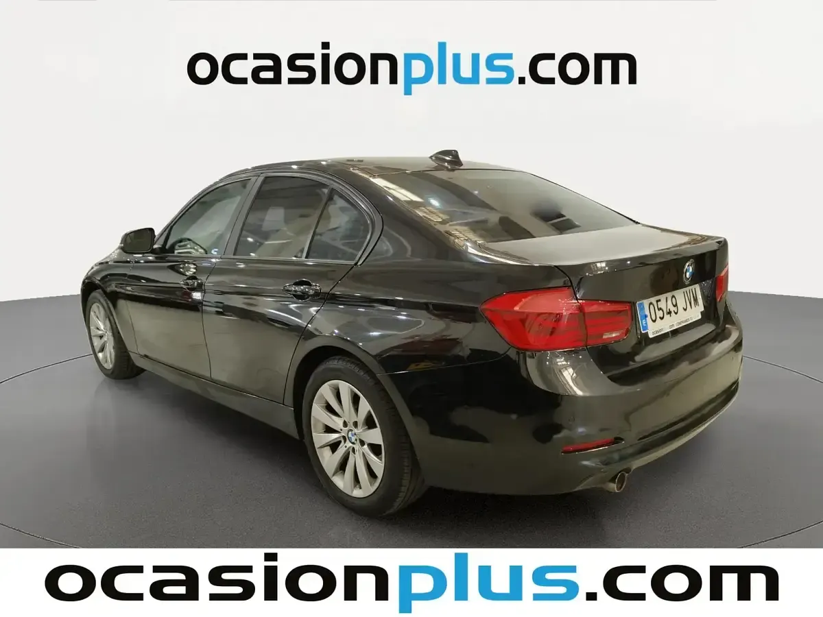 Usado BMW 318 150 CV (110 kW) 2016 Negro Berlina