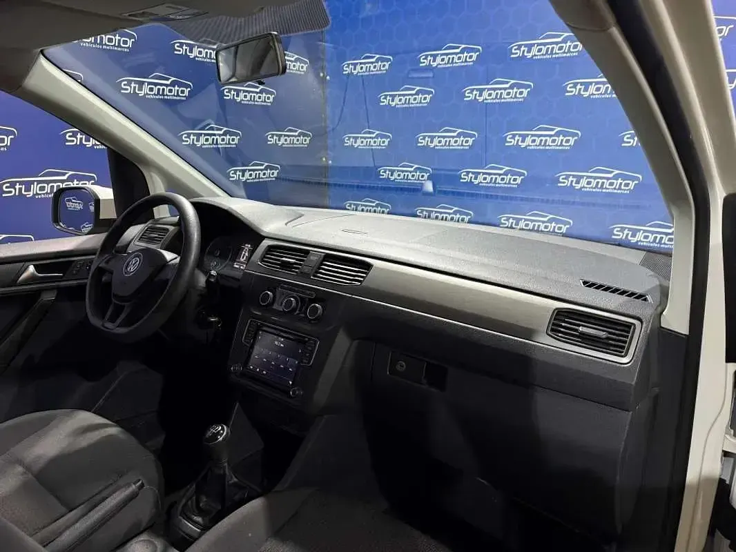Usado VW Caddy 102 CV (75 kW) 2020 Blanco Monovolumen