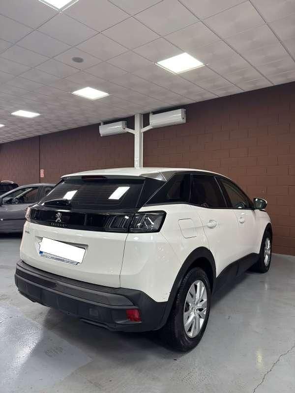 Usado Peugeot 3008 Active 131 CV (96 kW) 2021 Blanco SUV