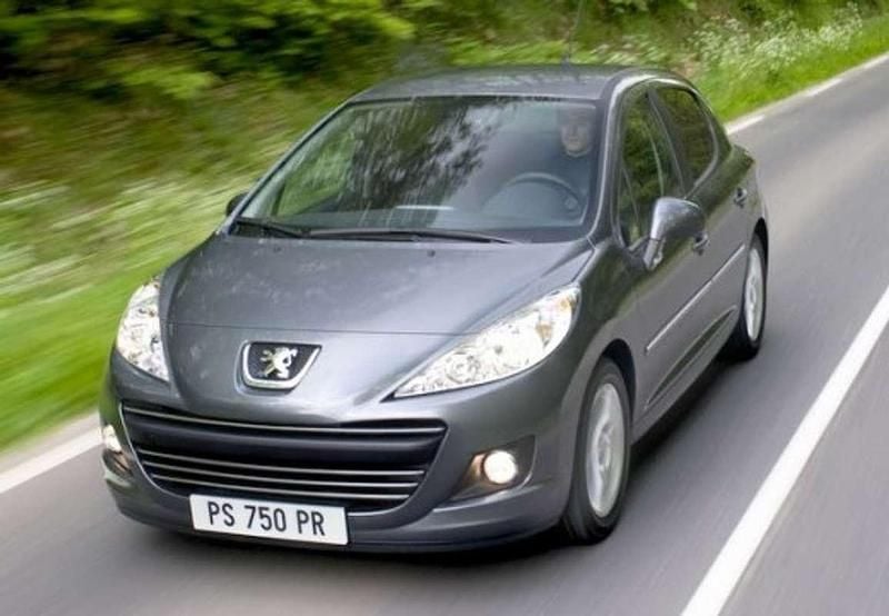 Usado Peugeot 207 68 CV (50 kW) 2008 Negro Utilitario