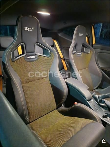 Amarillo Usado 2011 Renault Mégane Berlina | 16.100 € - Imagen 1/4