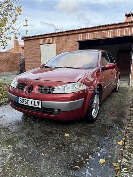 Granate Usado 2003 Renault Mégane II Privilege Berlina | 1800 € (Precio justo) - Imagen 1/4