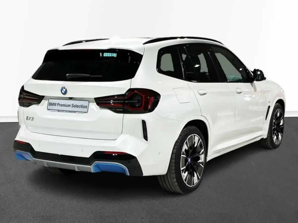 Usado BMW iX3 M Sport 210 kW (286 CV) 2023 Blanco SUV