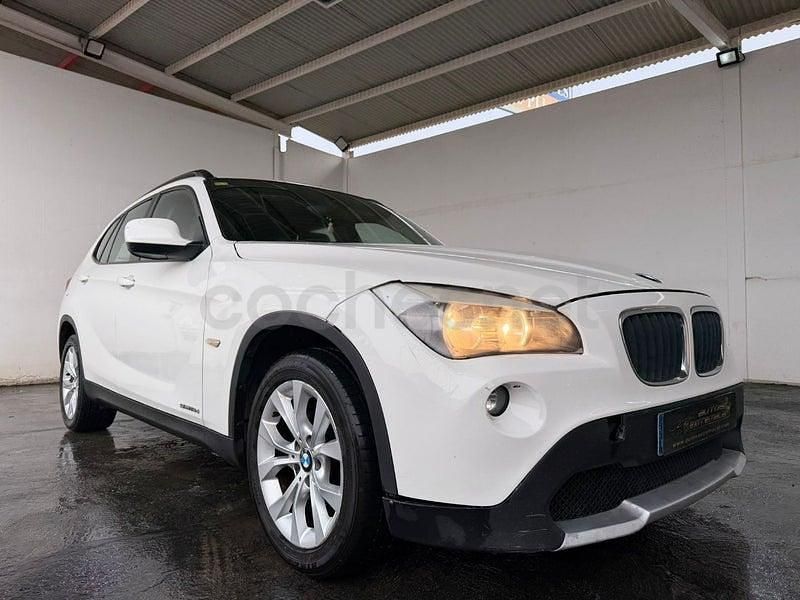 Usado BMW X1 Comfort Edition 143 HP (105 kW) 2010 Branco SUV