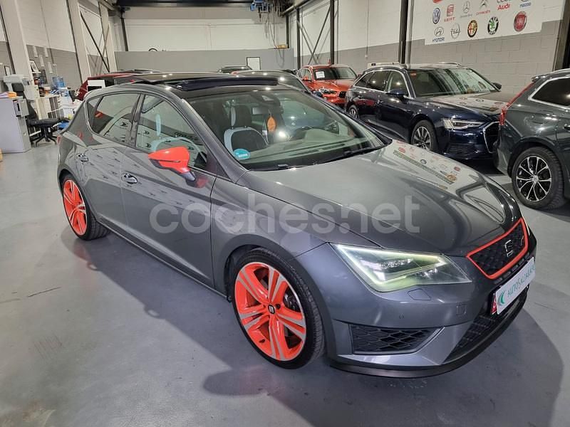 Gris / plata Usado 2015 Cupra Leon Berlina | 17.000 € (Precio justo) - Imagen 1/4