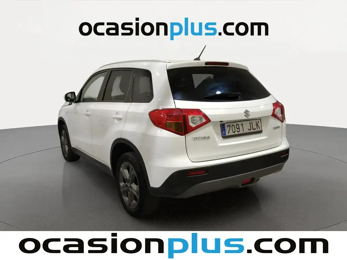 Usado Suzuki Vitara GLX 120 CV (88 kW) 2016 Blanco SUV
