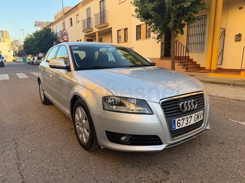 Usado Audi A3 Ambition 105 CV (77 kW) 2009 Gris / plata Utilitario