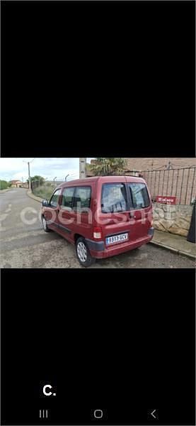 Rojo Usado 2009 Peugeot Partner Tepee Monovolumen | 3250 € (Precio justo) - Imagen 1/4