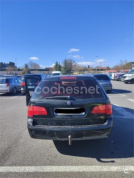 Usado Saab 9-5 Vector 150 CV (110 kW) 2008 Negro Familiar
