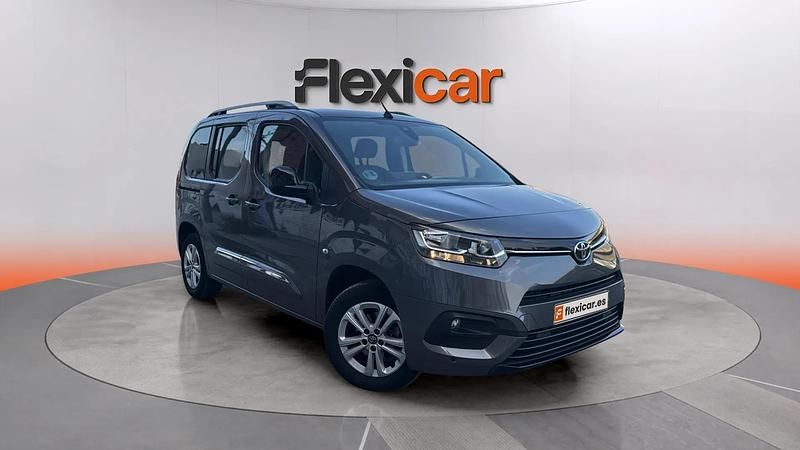 Usado Toyota Proace Verso Active 110 CV (80 kW) 2022 Gris Familiar