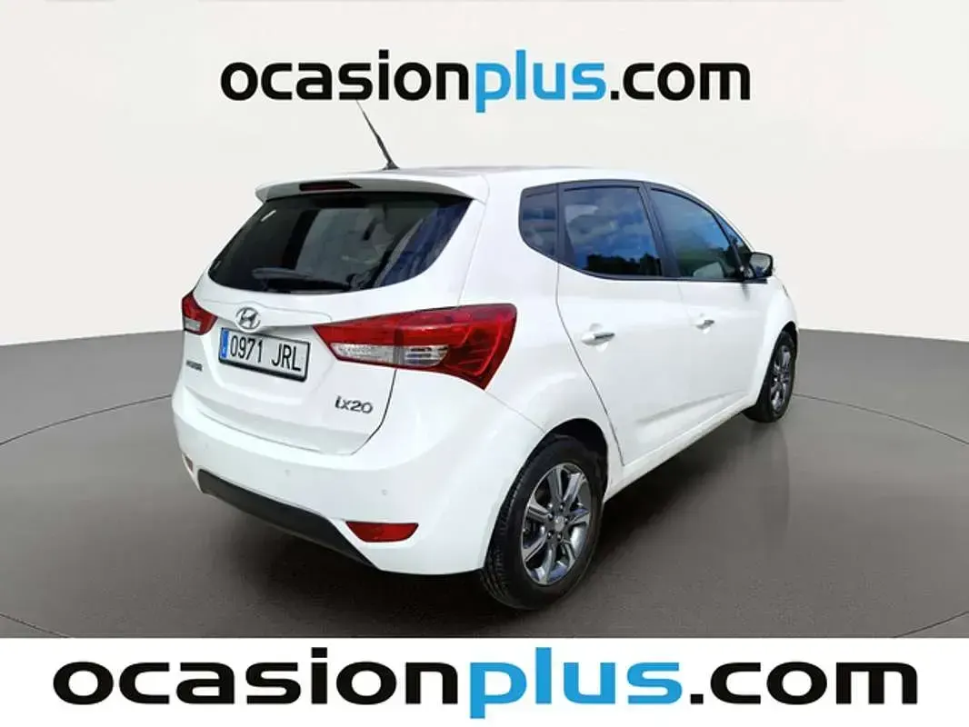 Usado Hyundai ix20 126 CV (92 kW) 2016 Blanco Utilitario