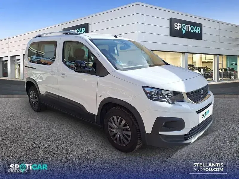 Usado Peugeot Rifter Allure 130 CV (95 kW) 2022 Blanco Monovolumen