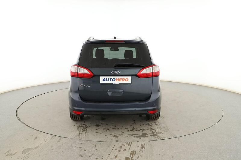 Usado Ford Grand C-Max Titanium 140 CV (102 kW) 2014 Gris Monovolumen