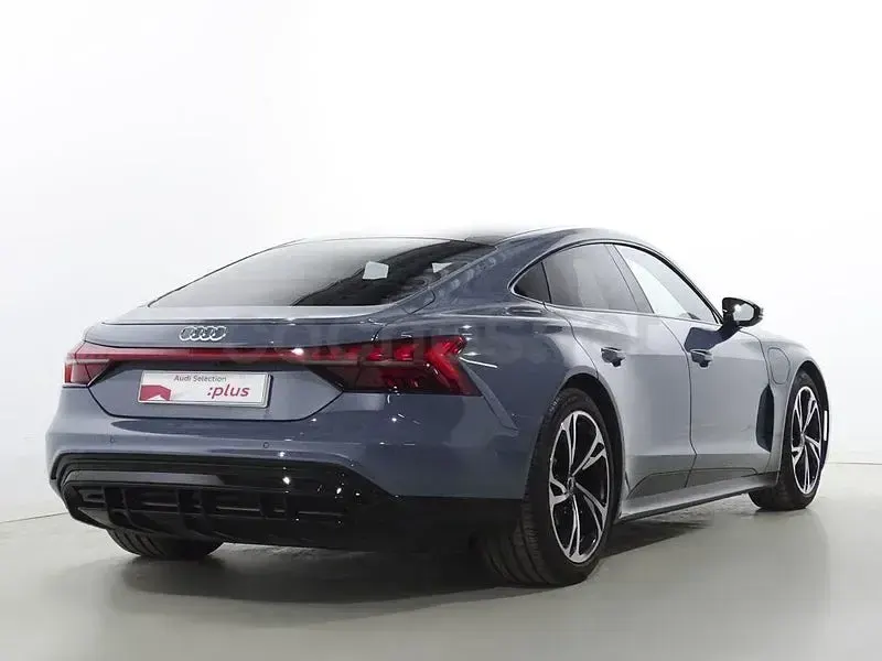 Usado Audi e-tron GT quattro 430 kW (585 CV) 2022 Eléctrico Berlina