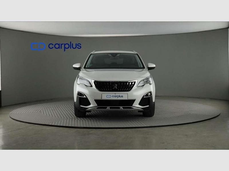 Usado Peugeot 5008 Allure 131 CV (96 kW) 2020 Blanco SUV